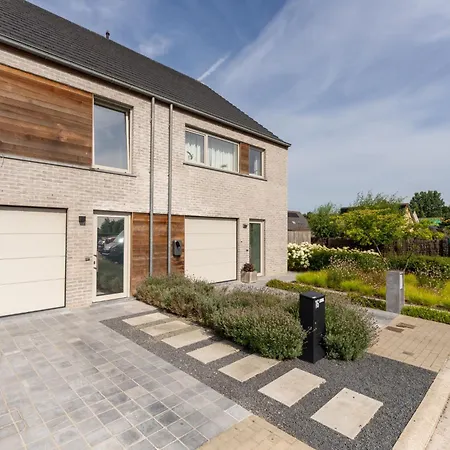 Casa Pepino In Quiet Cul De Sac By Interhome * Mispelburg